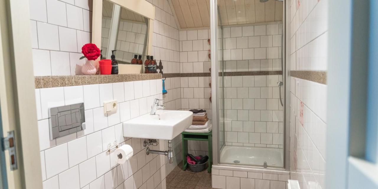 B&B De Ouw Skuur オイルスコート エクステリア 写真